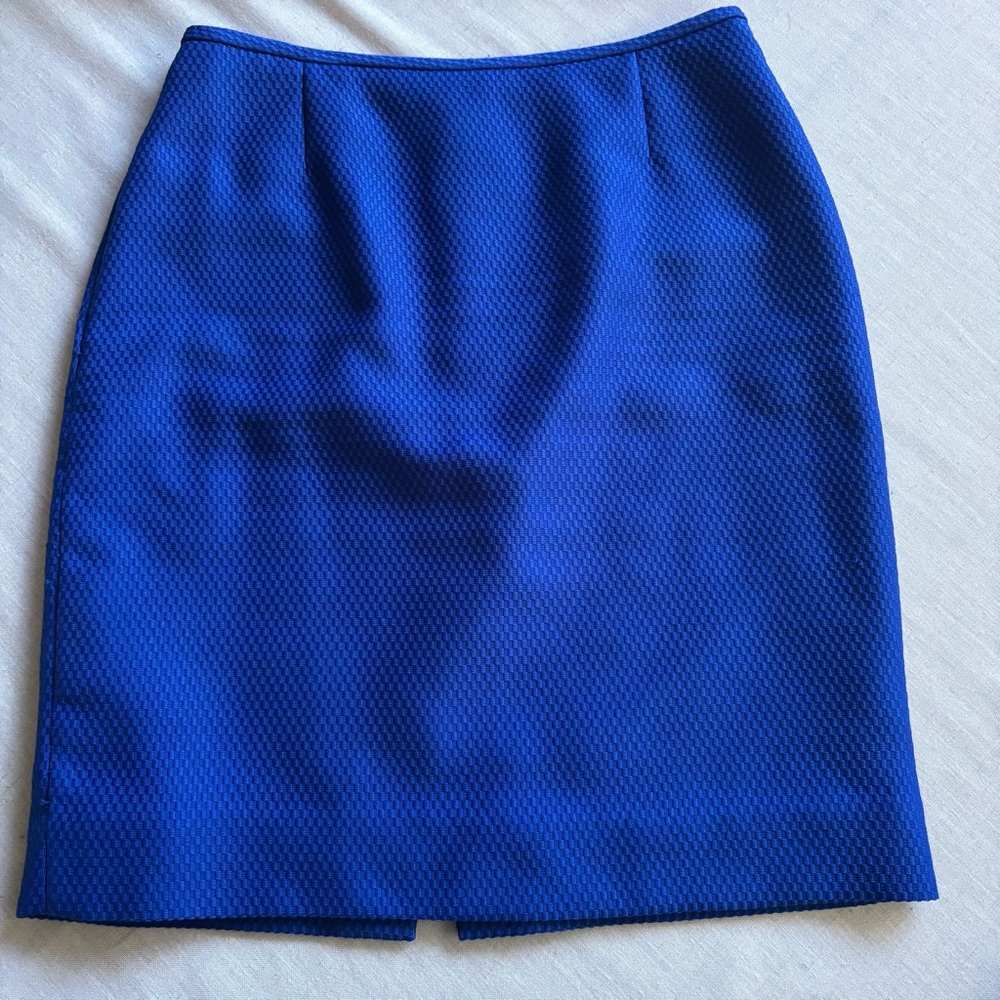 Tahari Royal Blue Blazer Skirt Suit Set Women’s Size 4 Career Office Chic - Picture 6 of 15